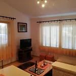 Appartement Adria *