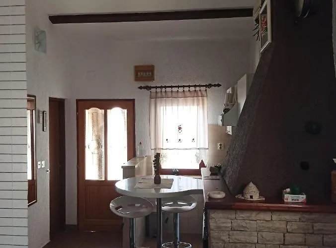 Διαμέρισμα Adria *